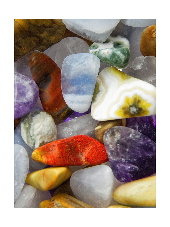 VitaJuwel | GemPod FIVE ELEMENTS w. Chalcedony, Petrified Wood, Amethyst, Rose Quartz & Ocean Jasper
