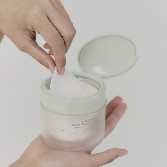 Ji Woo Gae Cica BHA Blemish Toner Pad
