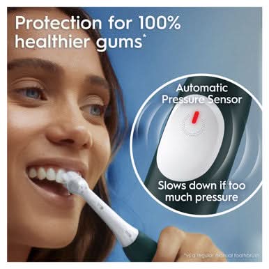 Oral-B iO2 Forest Green Electric Toothbrush + Travel Case