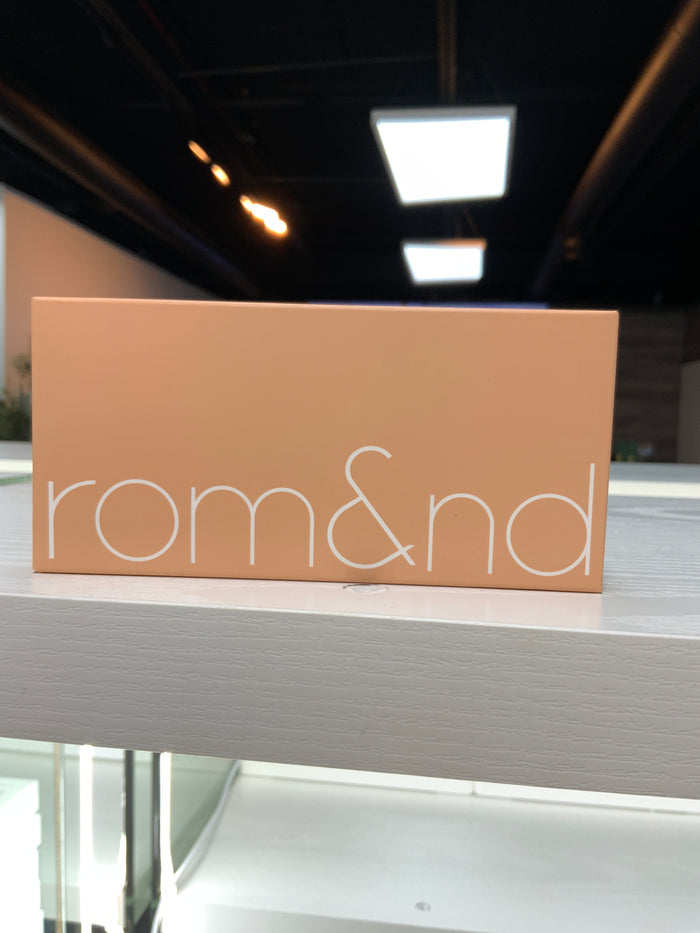 Rom & nd better then eye palette 02 mahogany garden