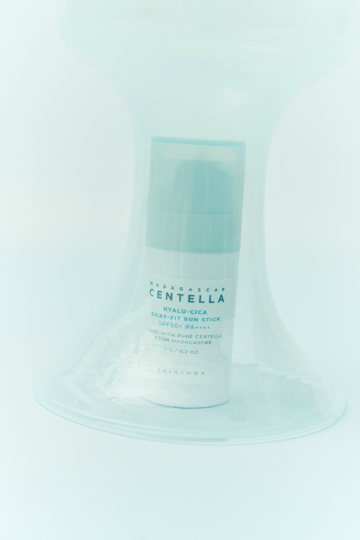 [Skin1004] Madagascar Centella Hyalu-Cica Silky Fit Sun Stick - 2 Size-Luxiface.com