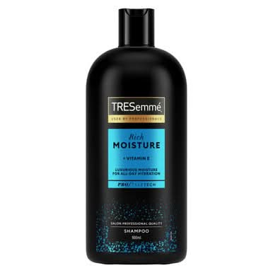 TRESemme Rich Moisture Shampoo 900ml